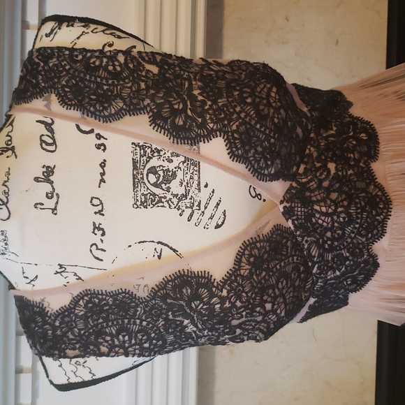 BCBGMAXAZRIA dress - Picture 2 of 6